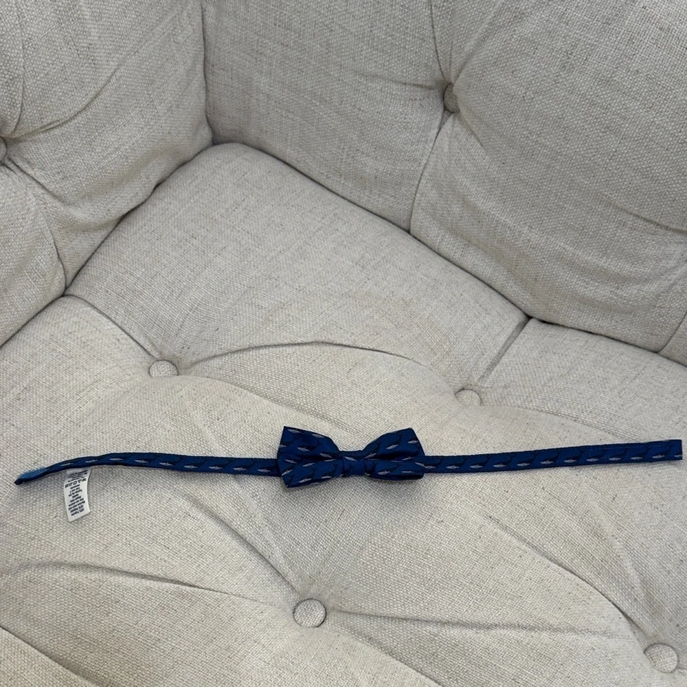 Janie and Jack Navy Bow Tie with Whale Design